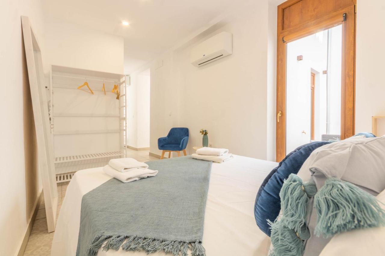 Apartamentos Miguel De Cervantes Centro コルドバ エクステリア 写真