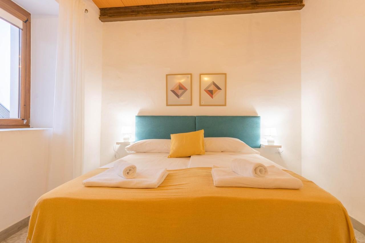Apartamentos Miguel De Cervantes Centro コルドバ エクステリア 写真