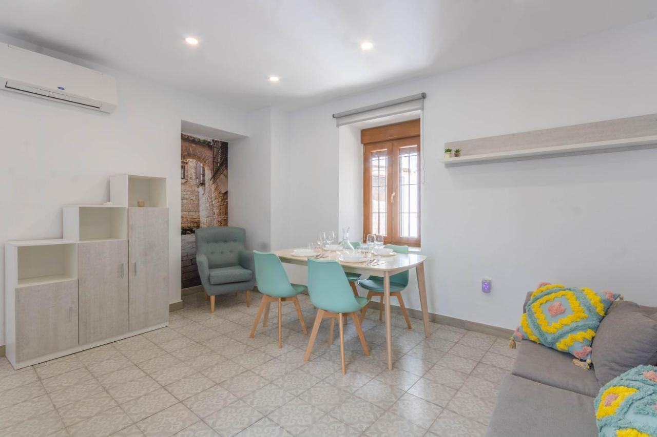 Apartamentos Miguel De Cervantes Centro コルドバ エクステリア 写真