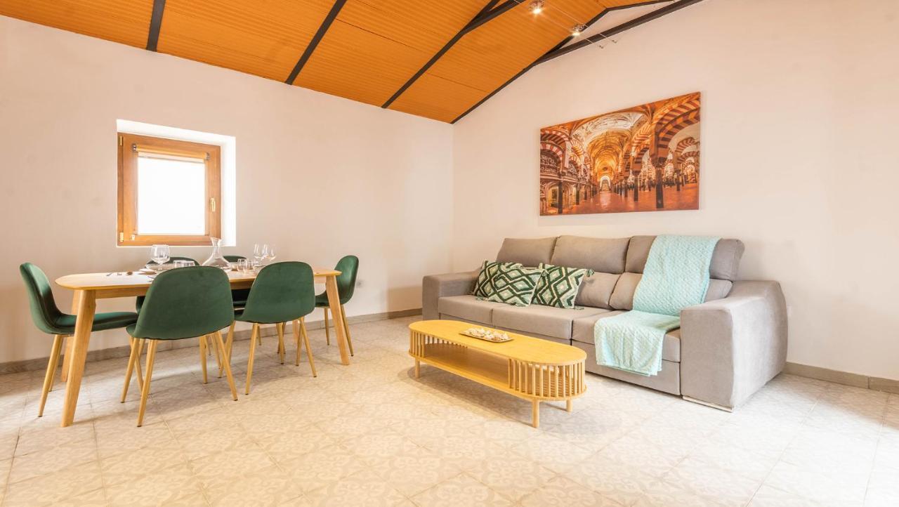 Apartamentos Miguel De Cervantes Centro コルドバ エクステリア 写真