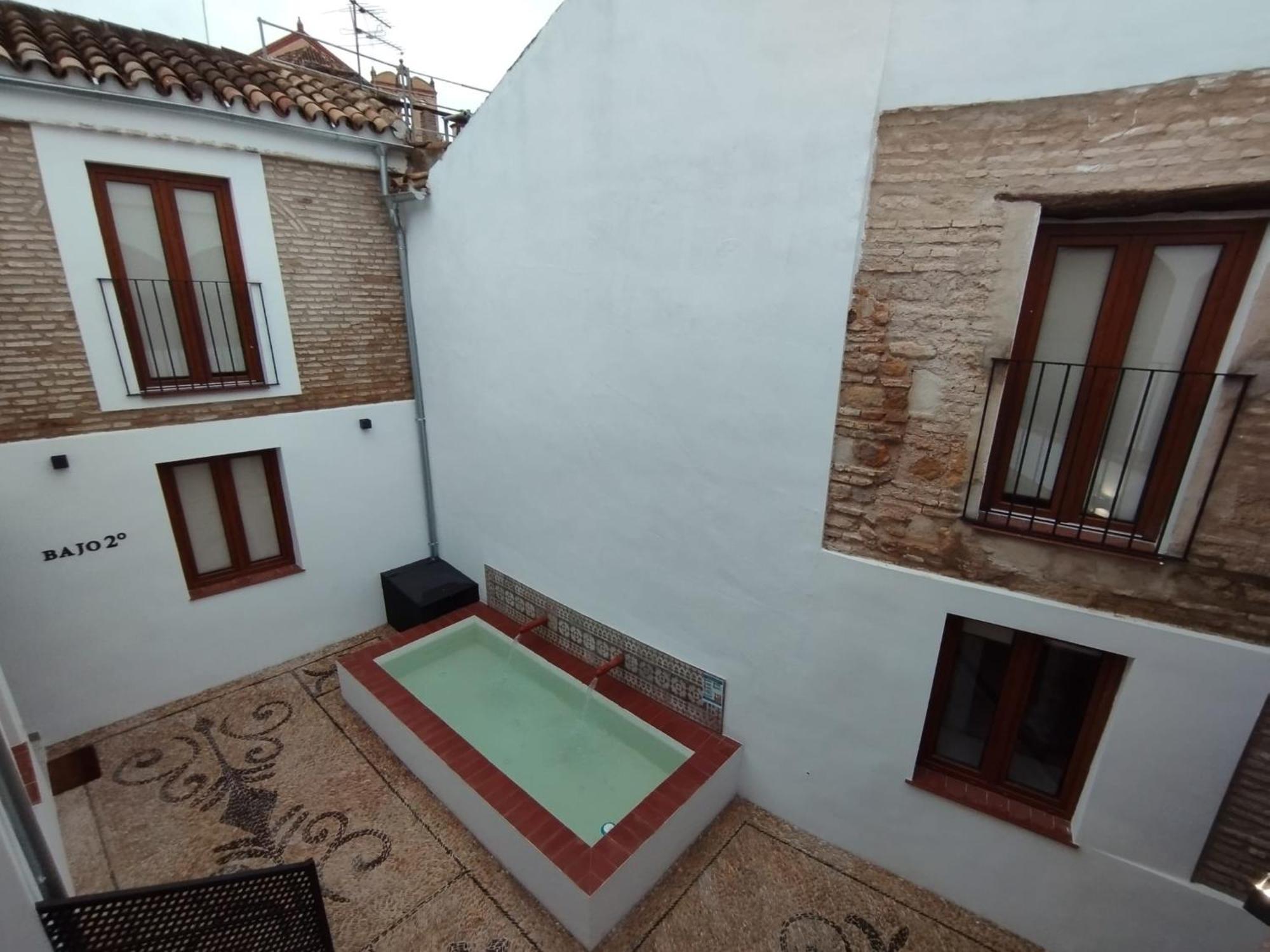 Apartamentos Miguel De Cervantes Centro コルドバ エクステリア 写真