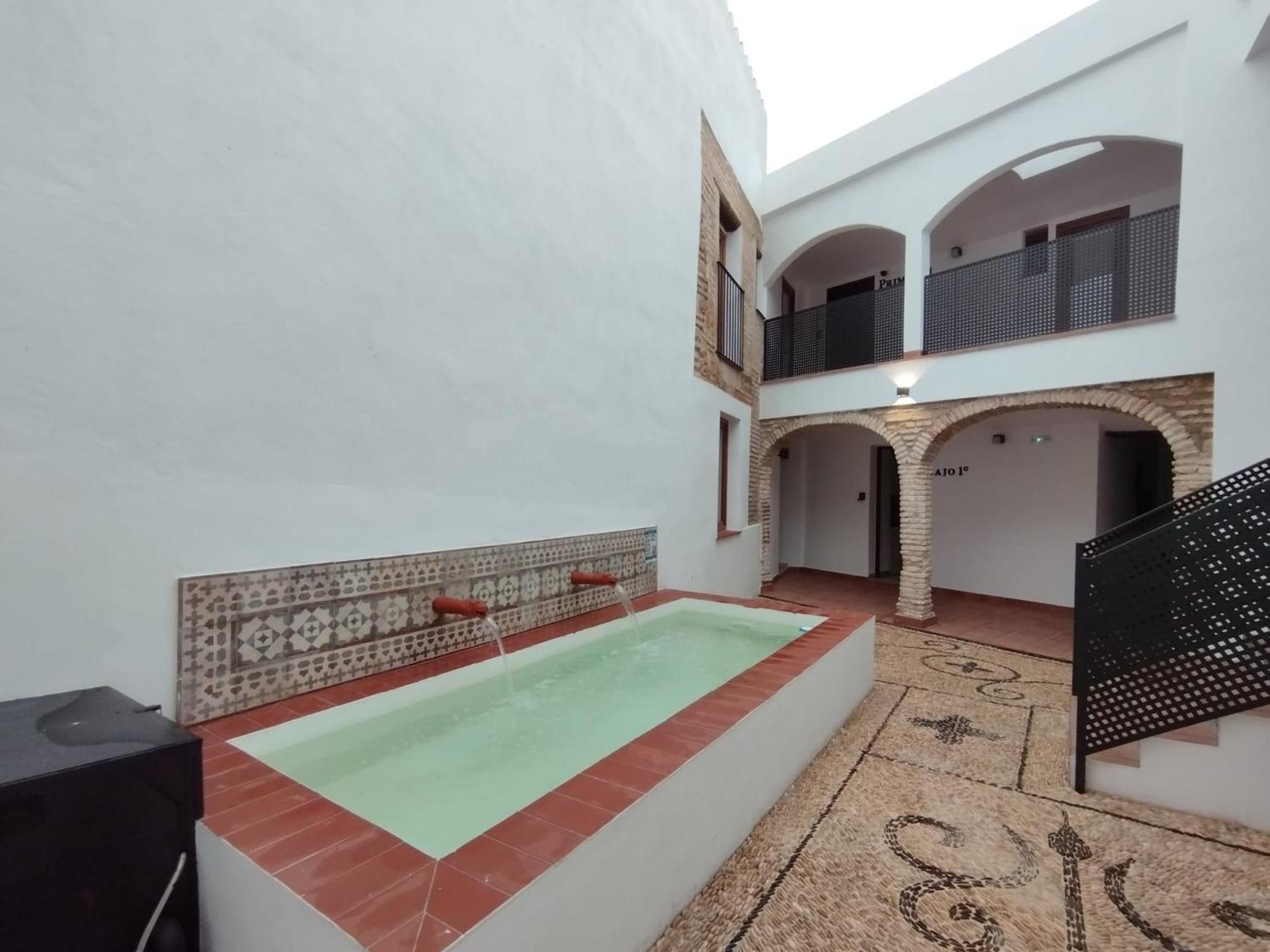 Apartamentos Miguel De Cervantes Centro コルドバ エクステリア 写真