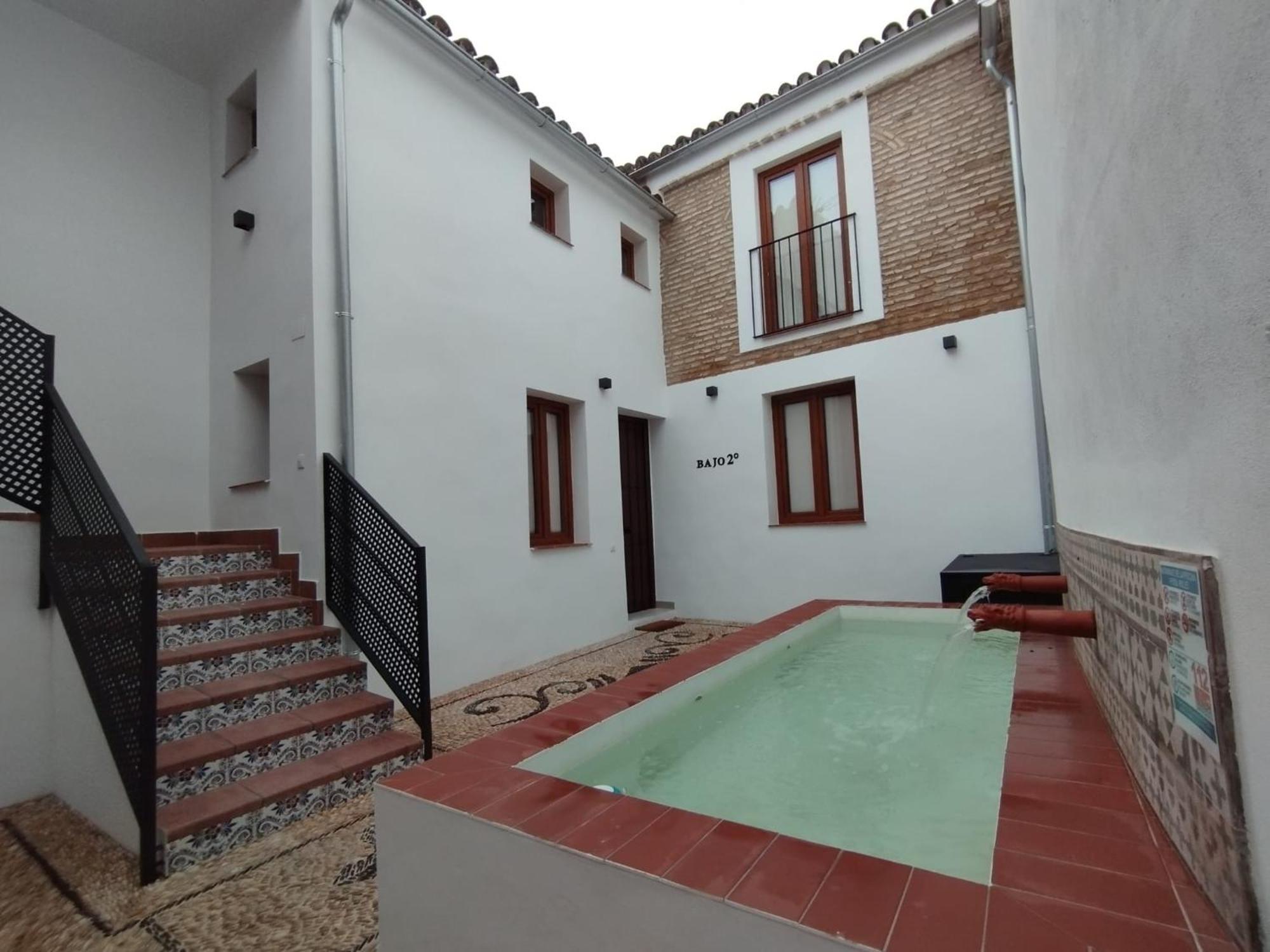 Apartamentos Miguel De Cervantes Centro コルドバ エクステリア 写真