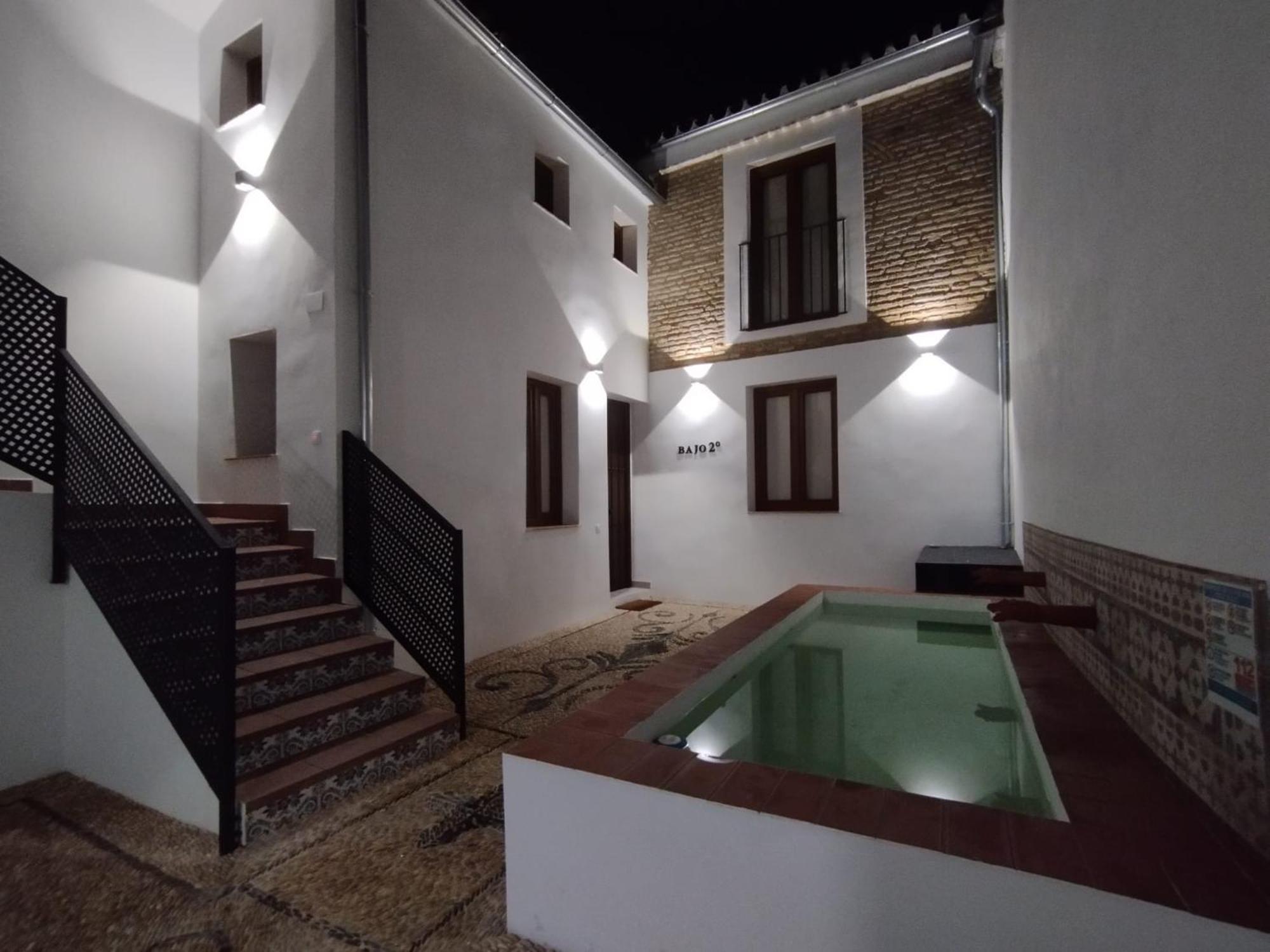 Apartamentos Miguel De Cervantes Centro コルドバ エクステリア 写真