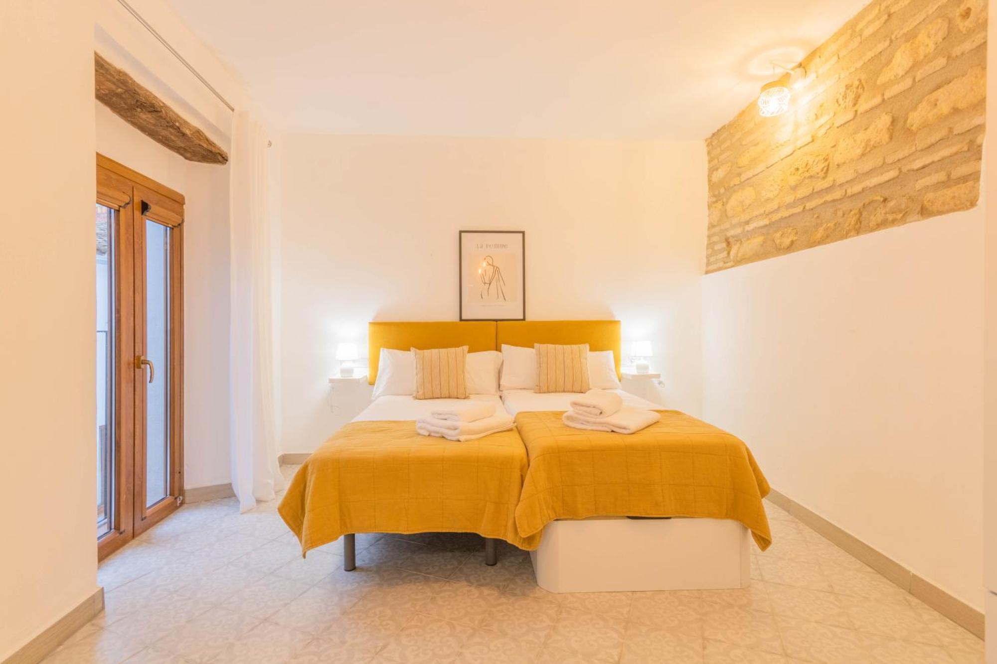 Apartamentos Miguel De Cervantes Centro コルドバ エクステリア 写真