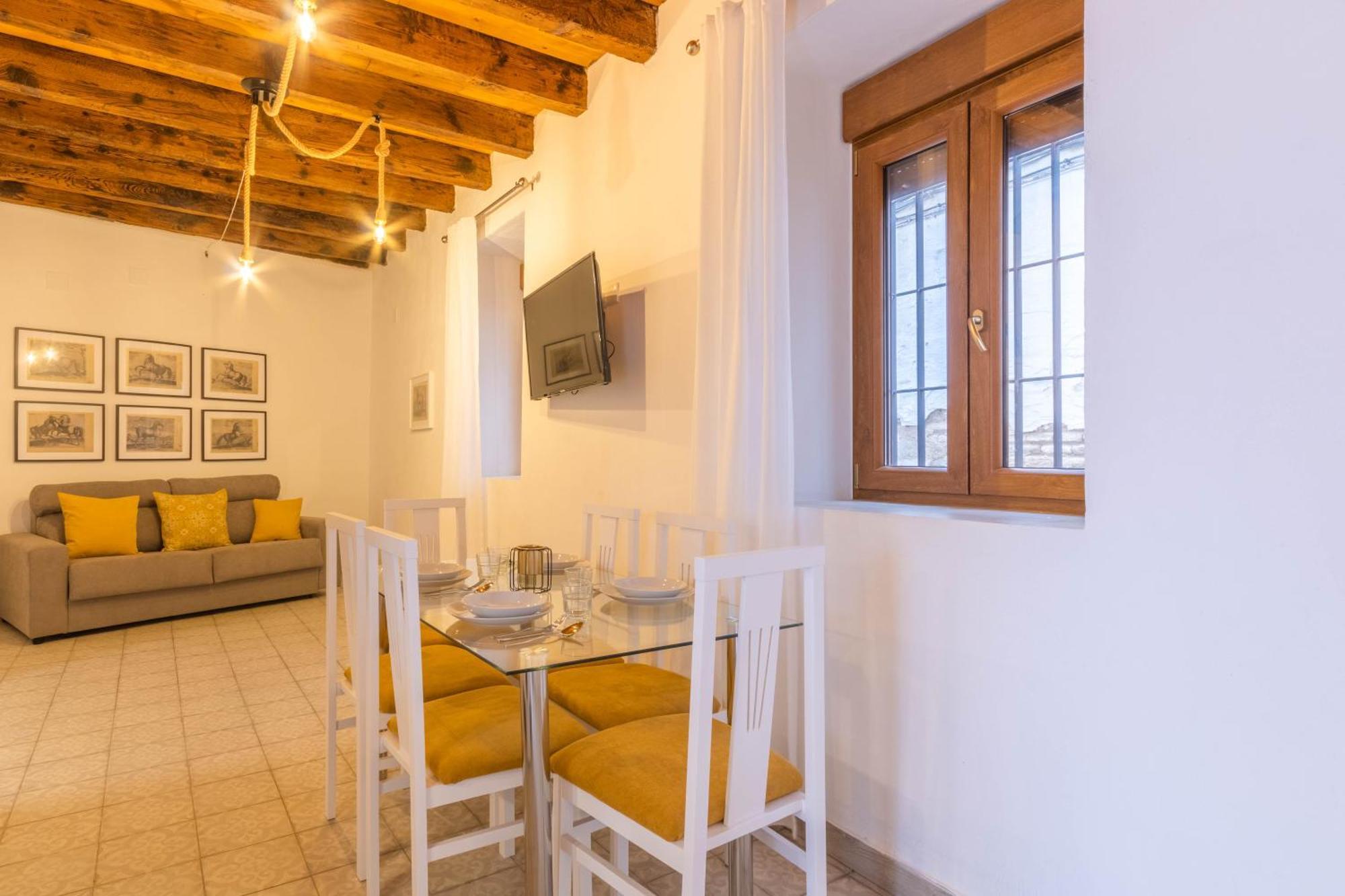 Apartamentos Miguel De Cervantes Centro コルドバ エクステリア 写真