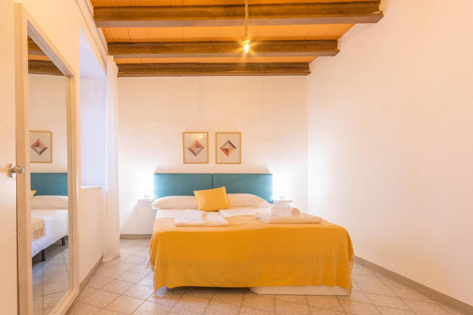 Apartamentos Miguel De Cervantes Centro コルドバ エクステリア 写真